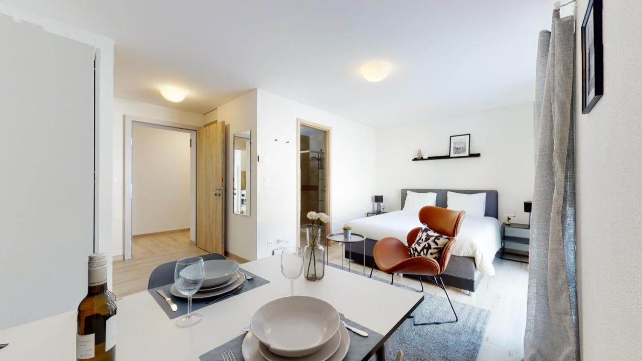 Nonanteneuf Appart Hotel Aigle - Contactless Check-In ภายนอก รูปภาพ